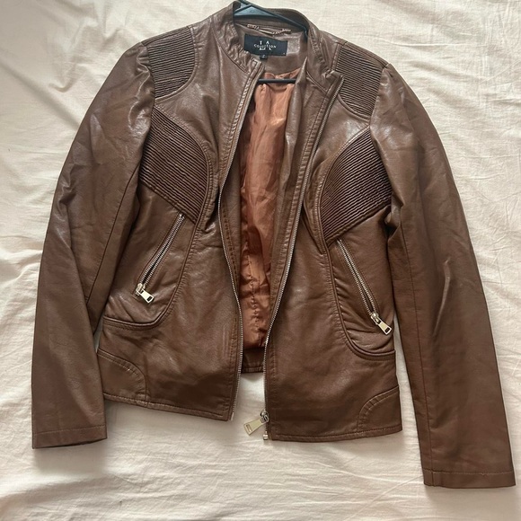 vintage leather jacket 🐻 - Picture 1 of 2